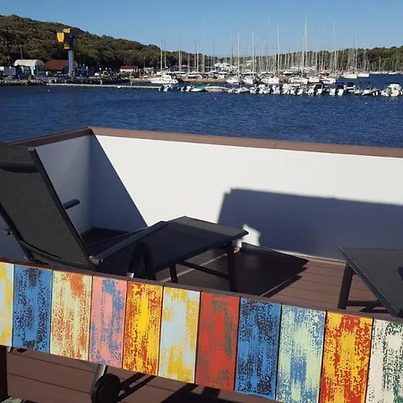 Ferienhaus House Boat - Floating House Astrid Pula